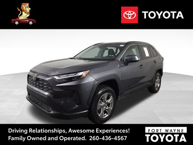 2024 Toyota RAV4 XLE photo