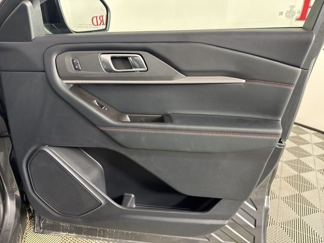 2025 Carbonized Gray Metallic Ford Explorer ST-Line 4X4 SUV