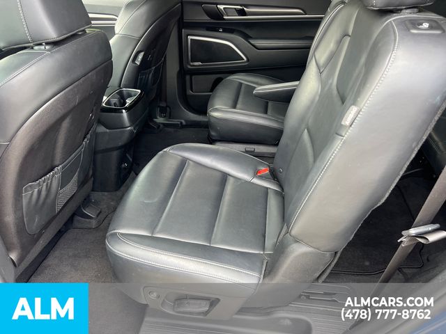 Used 2025 Black Kia S image 17