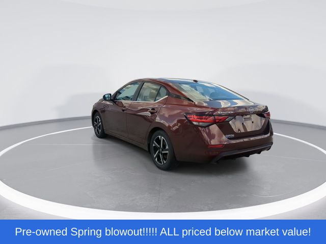 Used 2025 Rosewood Metallic Nissan SV image 6