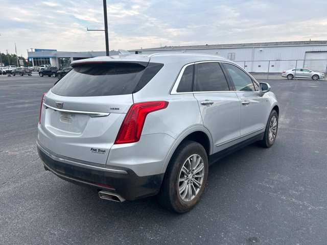 Used 2017 Silver Cadillac Luxury image 4