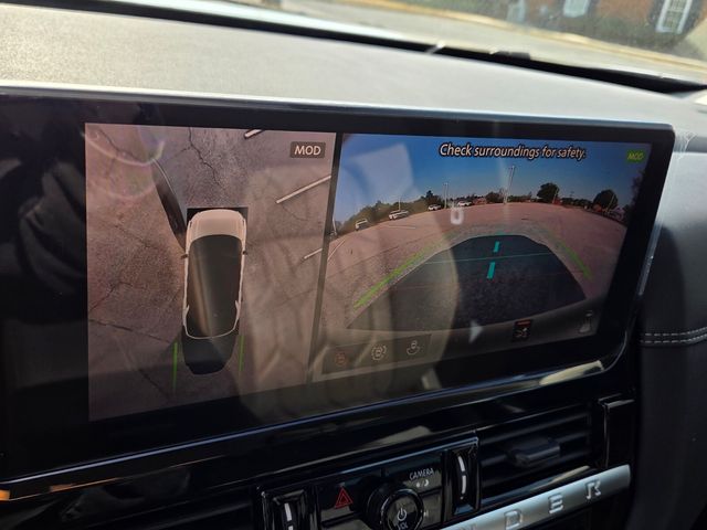 New 2026 White Nissan Platinum image 22