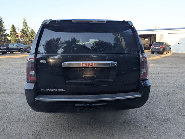 2016 Black GMC Yukon XL Denali AWD SUV