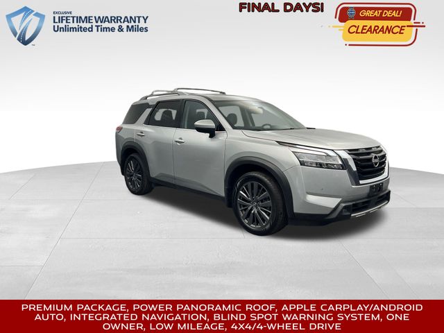 2022 Brilliant Silver Metallic Nissan Pathfinder SL SUV