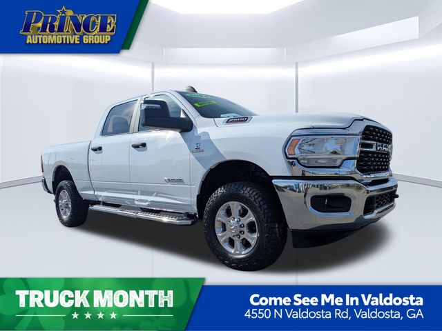 Bright White Clearcoat 2024 RAM 2500 Big Horn Crew Cab 4WD Pickup Truck Four-Wheel Drive Automatic