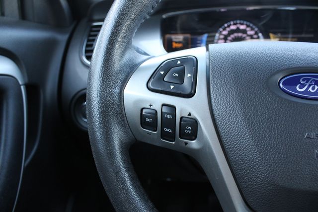 Used 2018 Black Ford SEL image 12