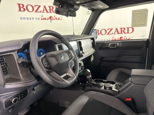 2025 Oxford White Ford Bronco Base 4X4 SUV