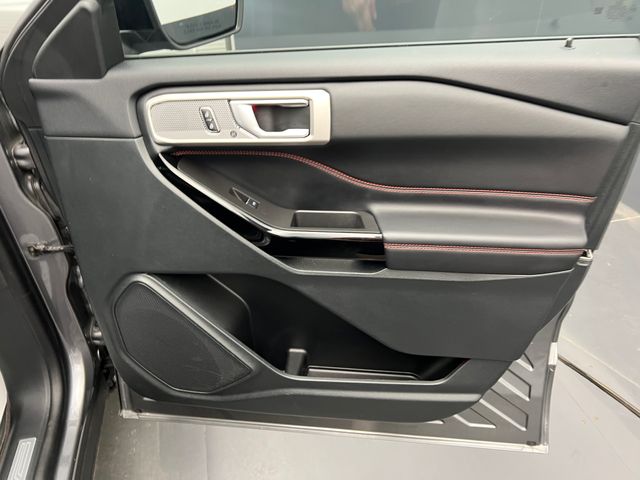 2024 Carbonized Gray Metallic Ford Explorer ST-Line 4X4 SUV
