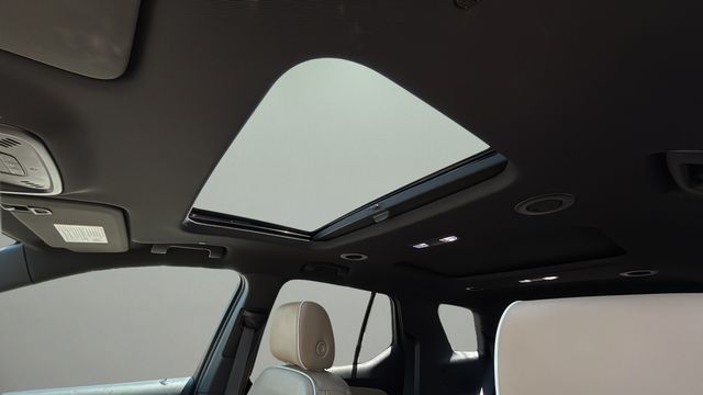 Used 2023 Black Chevrolet Premier image 19