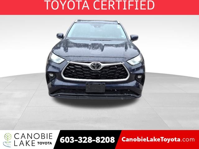 Certified 2022 Toyota Highlander XLE with VIN 5TDGZRBH0NS572203 for sale in Salem, NH