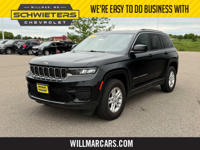 2023 Jeep Grand Cherokee Laredo 4WD
