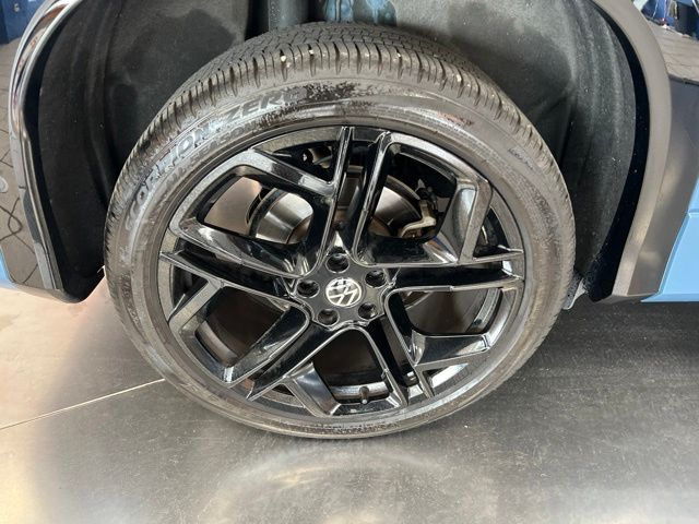 Used 2025 Volkswagen Tiguan SUV