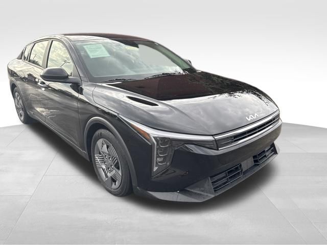 Aurora Black Pearl 2025 Kia K4 Sedan Front-Wheel Drive Continuously Variable Transmission