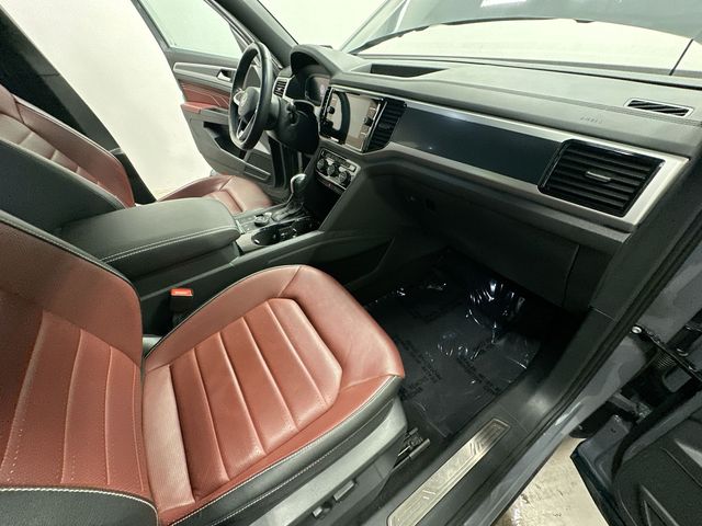 2023 Volkswagen Atlas Cross Sport 3.6L V6 SEL Premium R-Line Gray at Sutliff Volkswagen