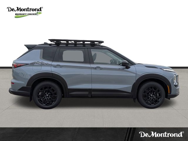 New 2026 Gray Mitsubishi Trail Edition image 4