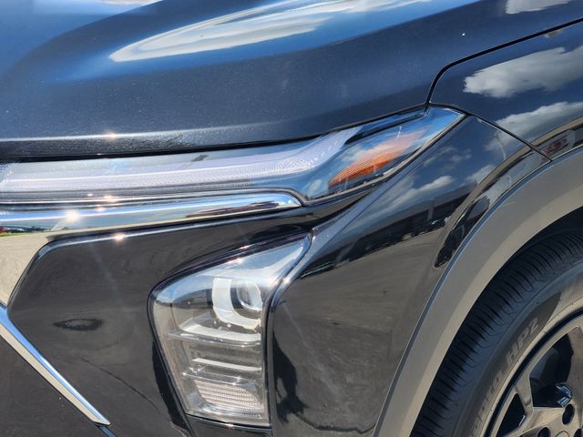 2025 Chevrolet Trax LT - 8