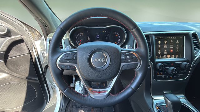 Used 2017 White Jeep Trailhawk image 12