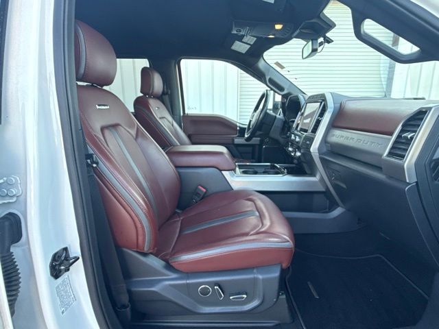 2022 Ford F-250SD Platinum:169724A