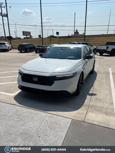 Platinum White Pearl 2024 Honda Accord Hybrid Sedan Front-Wheel Drive Continuously Variable Transmission