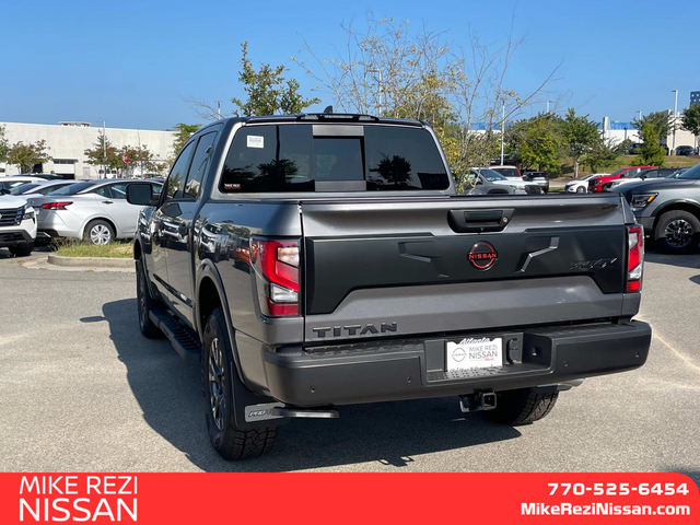 2024 Nissan Titan PRO-4X 4