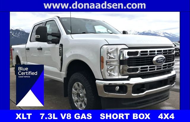 Oxford White 2023 Ford F-250 Super Duty XLT Crew Cab 4WD Pickup Truck Four-Wheel Drive Automatic