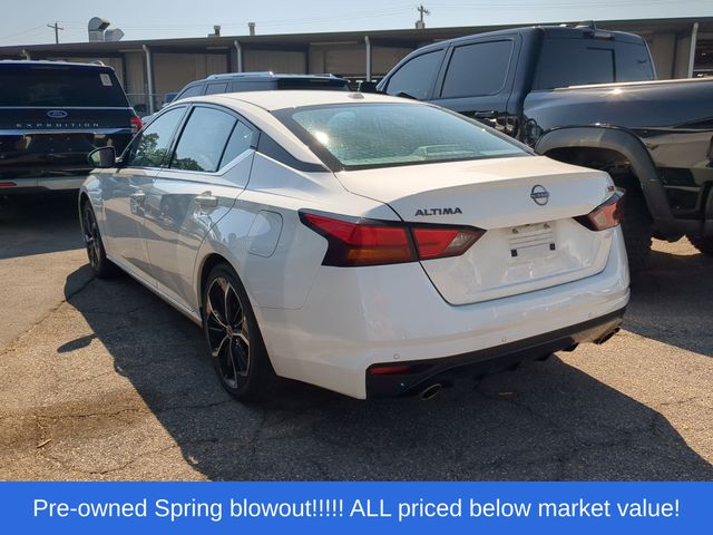 Used 2024 Glacier White Nissan 2.5 SR image 2