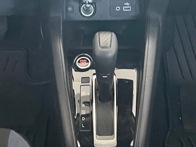 Used 2025 Pearl Nissan 1.6 SV image 14
