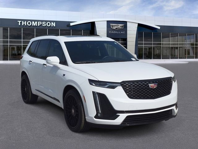 Crystal White 2025 Cadillac XT6 Luxury FWD SUV / Crossover Front-Wheel Drive 9-Speed Automatic
