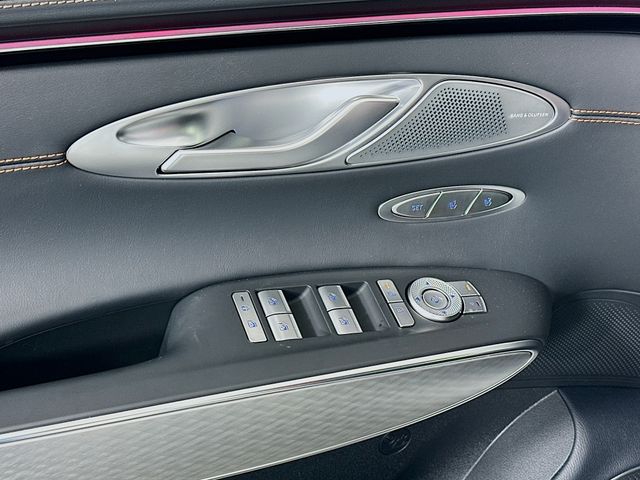 Thumbnail: 2026 Genesis GV70 - 20