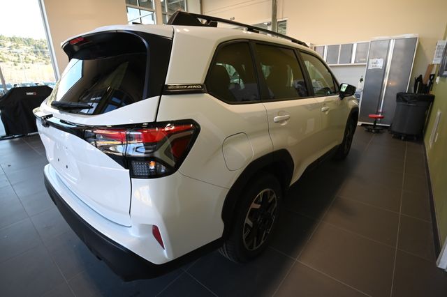 New 2026 White Subaru Premium image 12