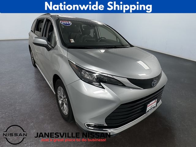 2024 Toyota Sienna XLE 7-Passenger FWD