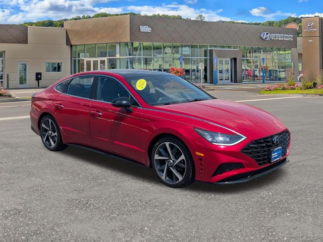 Calypso Red 2021 Hyundai Sonata Sedan Front-Wheel Drive 8-Speed Automatic Overdrive