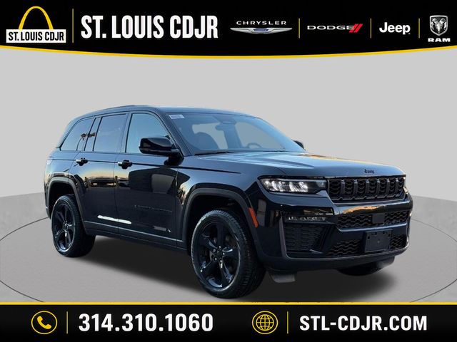 Diamond Black Crystal Pearlcoat 2026 Jeep Grand Cherokee SUV / Crossover Four-Wheel Drive 8-Speed Automatic