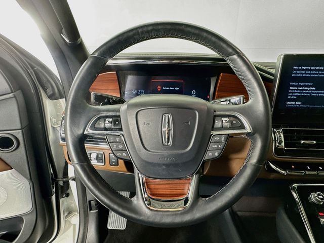 Thumbnail: 2023 Lincoln Navigator - 11