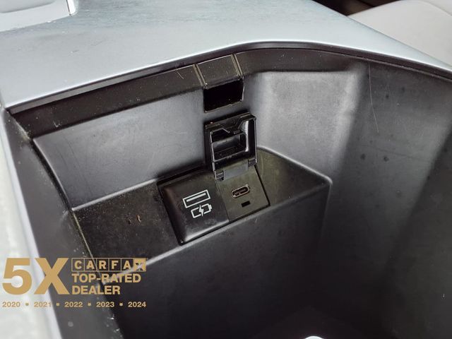 2024 Toyota Camry LE photo