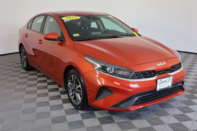  2022 Kia Forte LXS FWD   