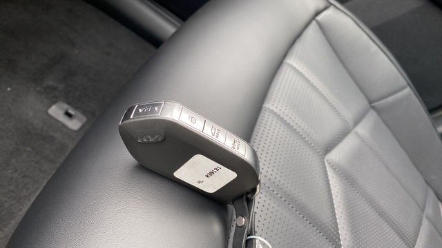 New 2027 White Kia X-Line SX image 20