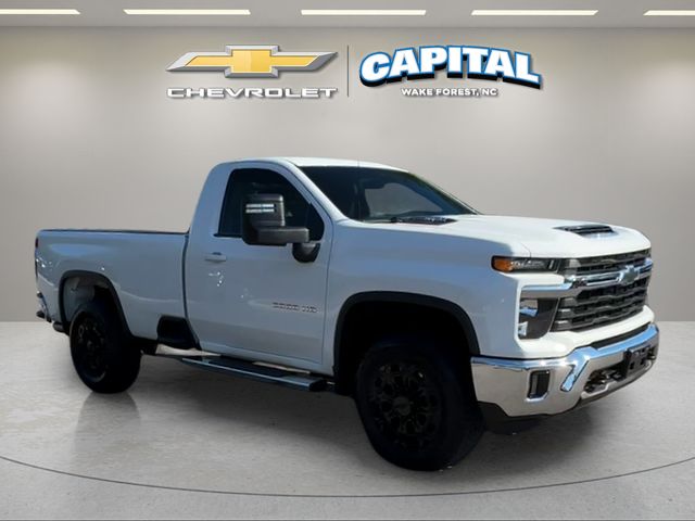 Used 2025 White Chevrolet LT image 7