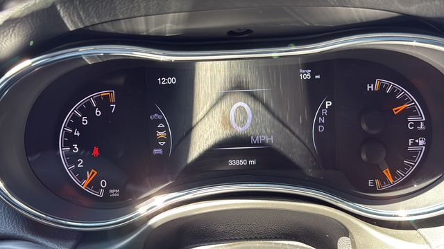 used 2022 Jeep Grand Cherokee WK car, priced at $27,998