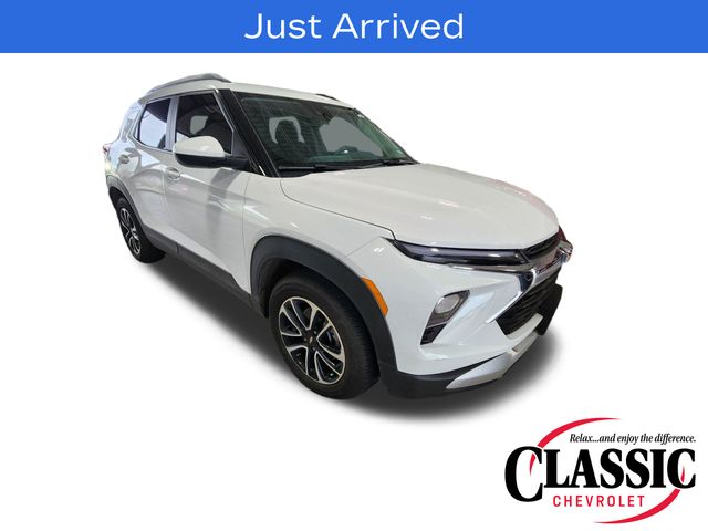 Summit White 2024 Chevrolet Trailblazer LT FWD SUV / Crossover Front-Wheel Drive Continuously Variable Transmission