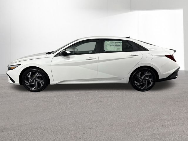 Used 2025 Hyundai Elantra For Sale in Indianapolis, IN