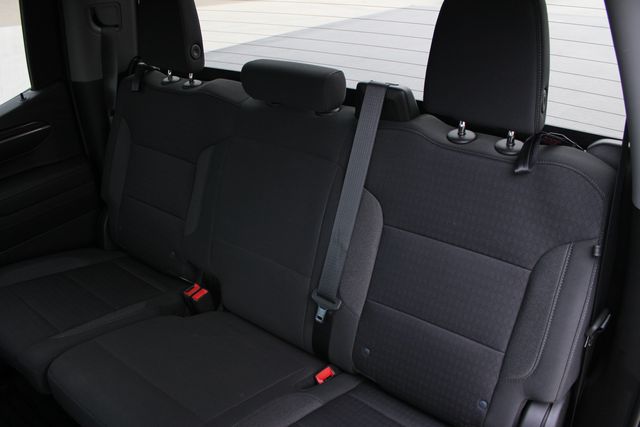 Used 2022 White Chevrolet LT image 21