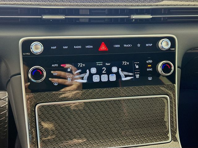 Thumbnail: 2026 Genesis GV80 - 14