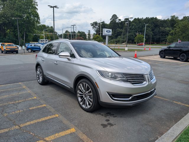 Used 2016 Silver Lincoln Reserve image 7