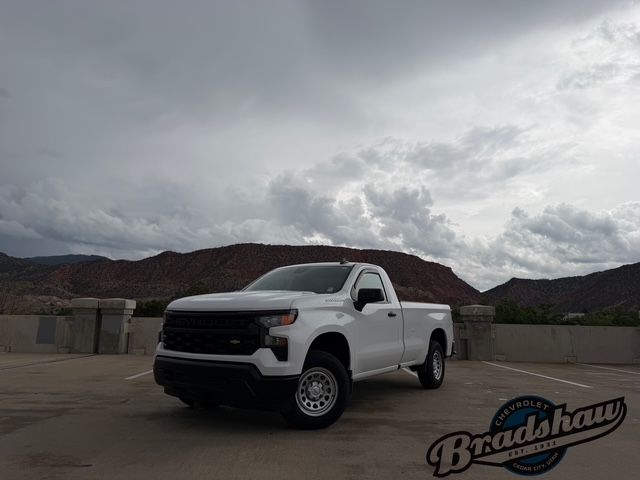 Summit White 2025 Chevrolet Silverado 1500 Pickup Truck Four-Wheel Drive 8-Speed Automatic