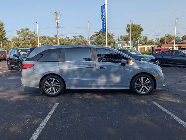 Certified Used 2024 Sonic Gray Pearl Honda Touring image 5