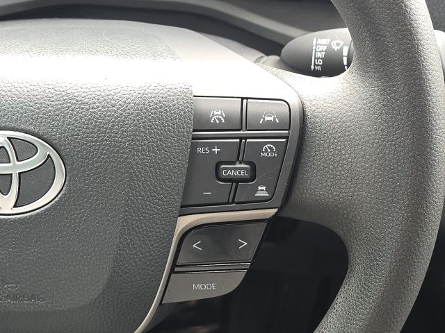 2025 Toyota Camry LE:45680A