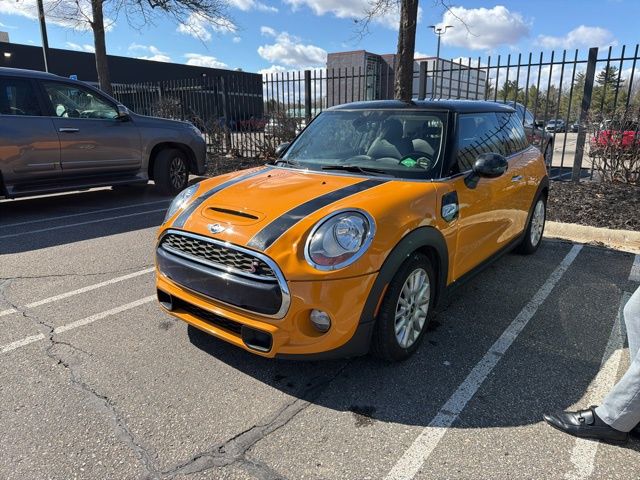 2015 MINI Cooper S 2-Door Hatchback FWD