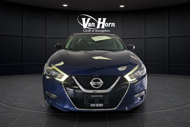Used 2018 Deep Blue Pearl Nissan 3.5 SL image 2