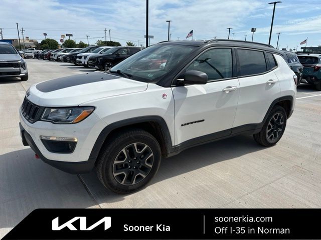 White Clearcoat 2019 Jeep Compass SUV / Crossover Four-Wheel Drive 9-Speed Automatic